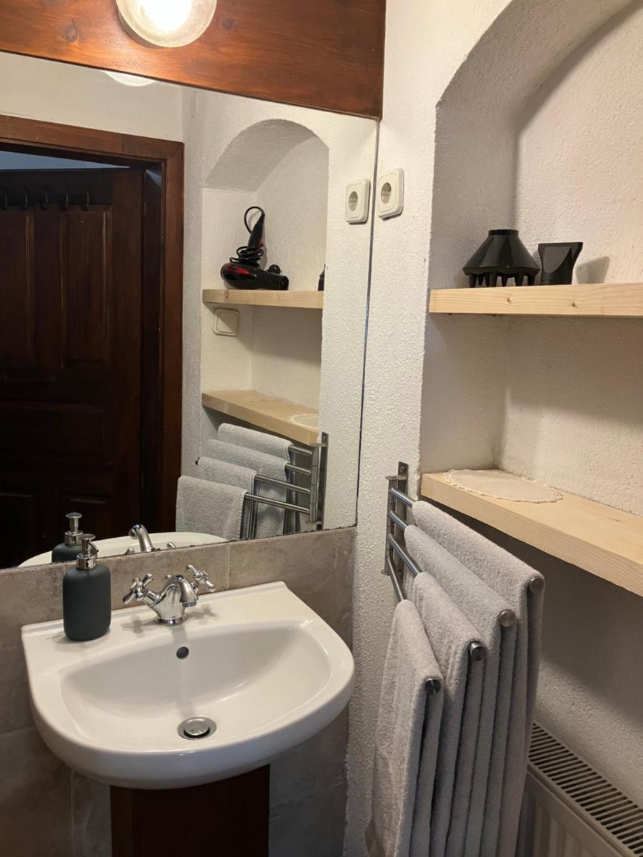 Darina Guest house - Housity