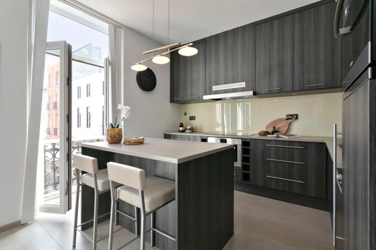 Huswell - Mimi's House - family home by the beach - Housity