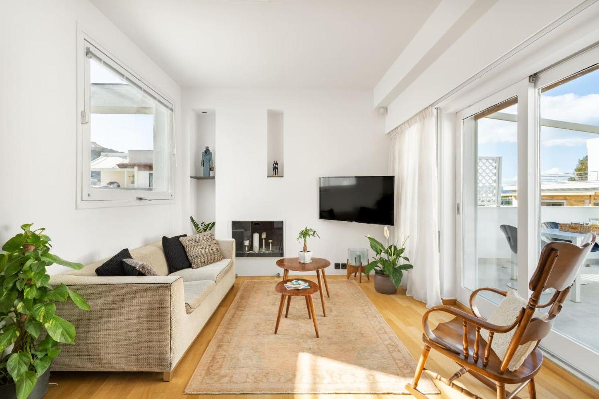 OPEN SKIES- PENTHOUSE IN PLAKA- ACROPOLIS VIEW! - Housity
