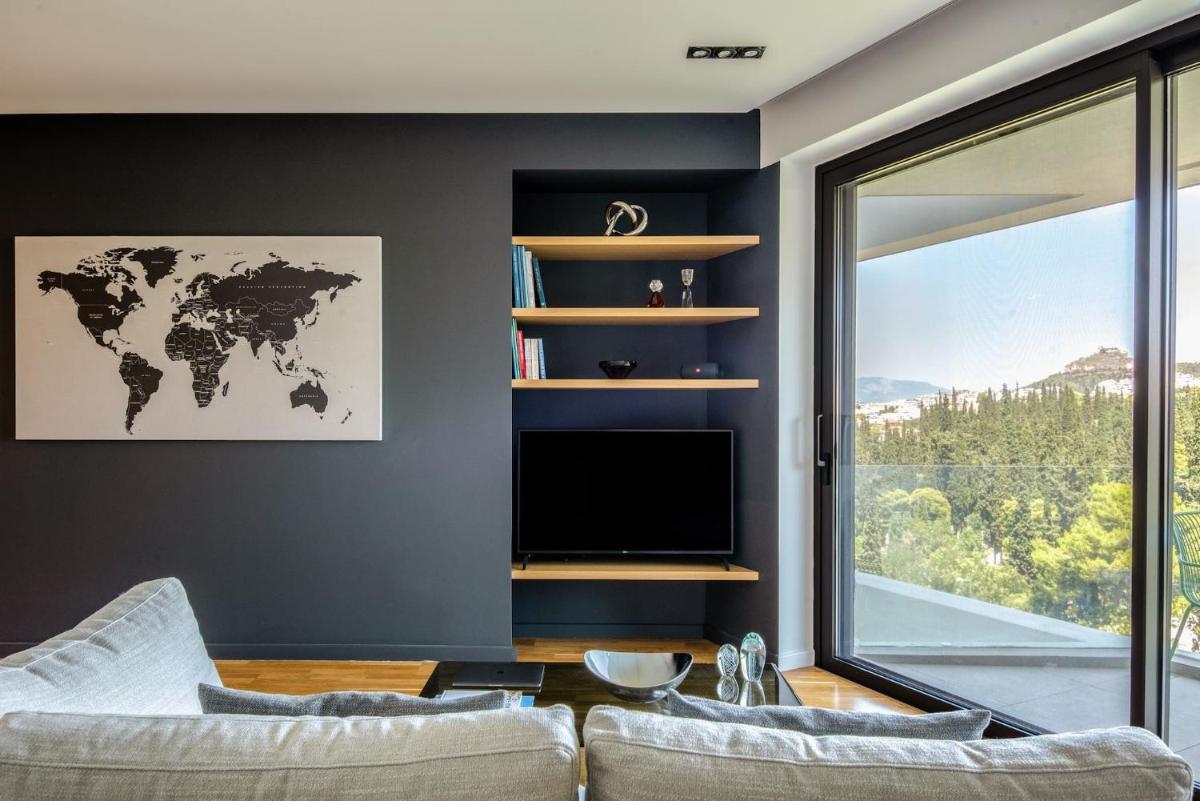 Suitetrails - Kalypso, Urban Apartment with Unique Views of The Acropolis!