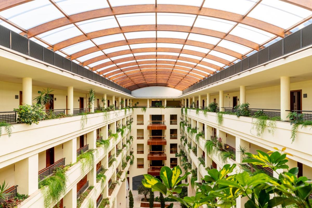 Imagen de la galería de Puerto Antilla Grand Hotel, en Islantilla