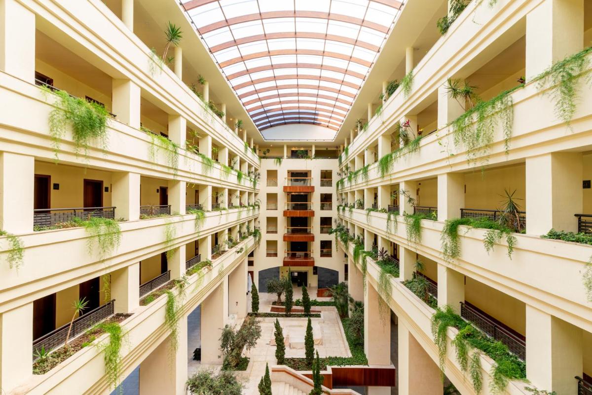 Imagen de la galería de Puerto Antilla Grand Hotel, en Islantilla
