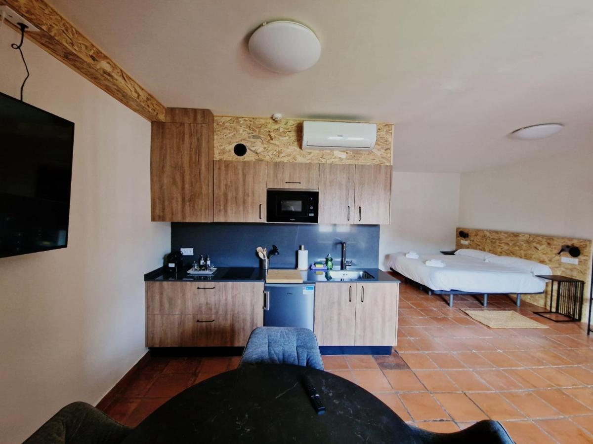 Hotel y Albergue Real Fabrica de Ezcaray - Housity