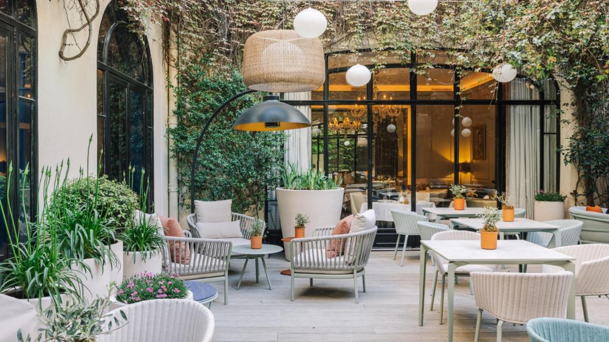 Coin salon dans l'établissement Hôtel Lancaster Paris Champs-Elysées