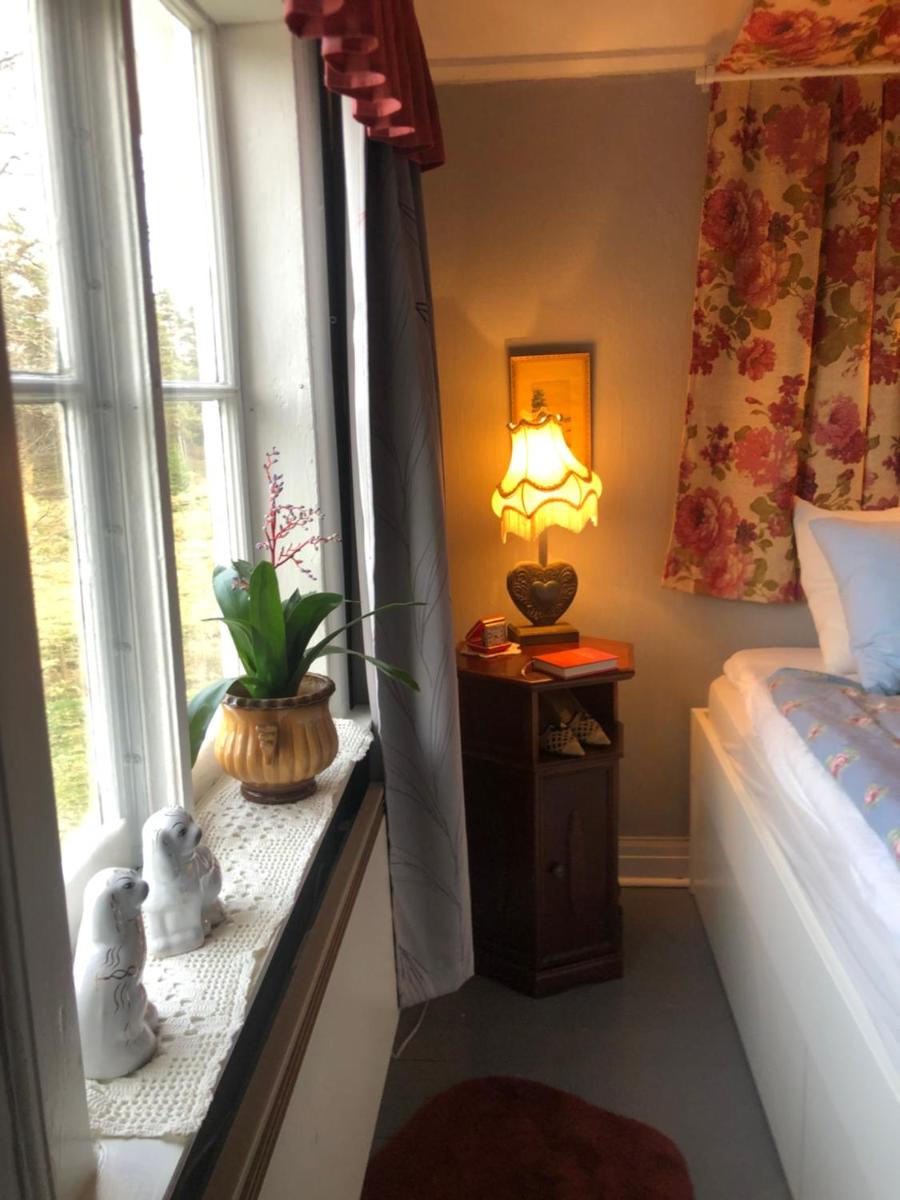 Björsjöås Vildmark - room in the main house - Housity