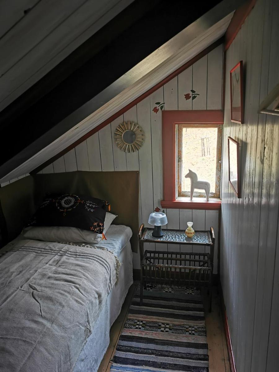 Björsjöås Vildmark - room in the main house - Housity