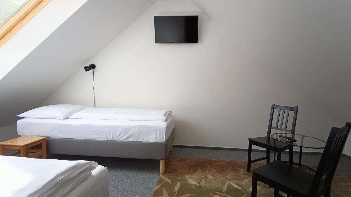 Guest House Prague Airport - Housity