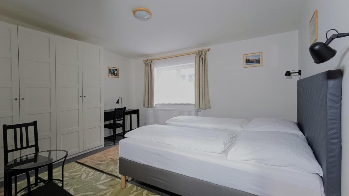 Guest House Prague Airport - Housity