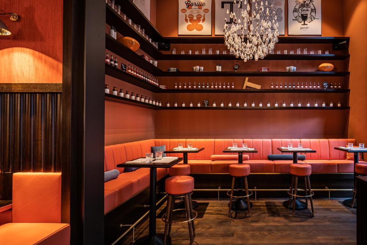 Ein Sitzbereich in der Unterkunft TORTUE Hamburg Ein Sitzbereich in der Unterkunft TORTUE Hamburg