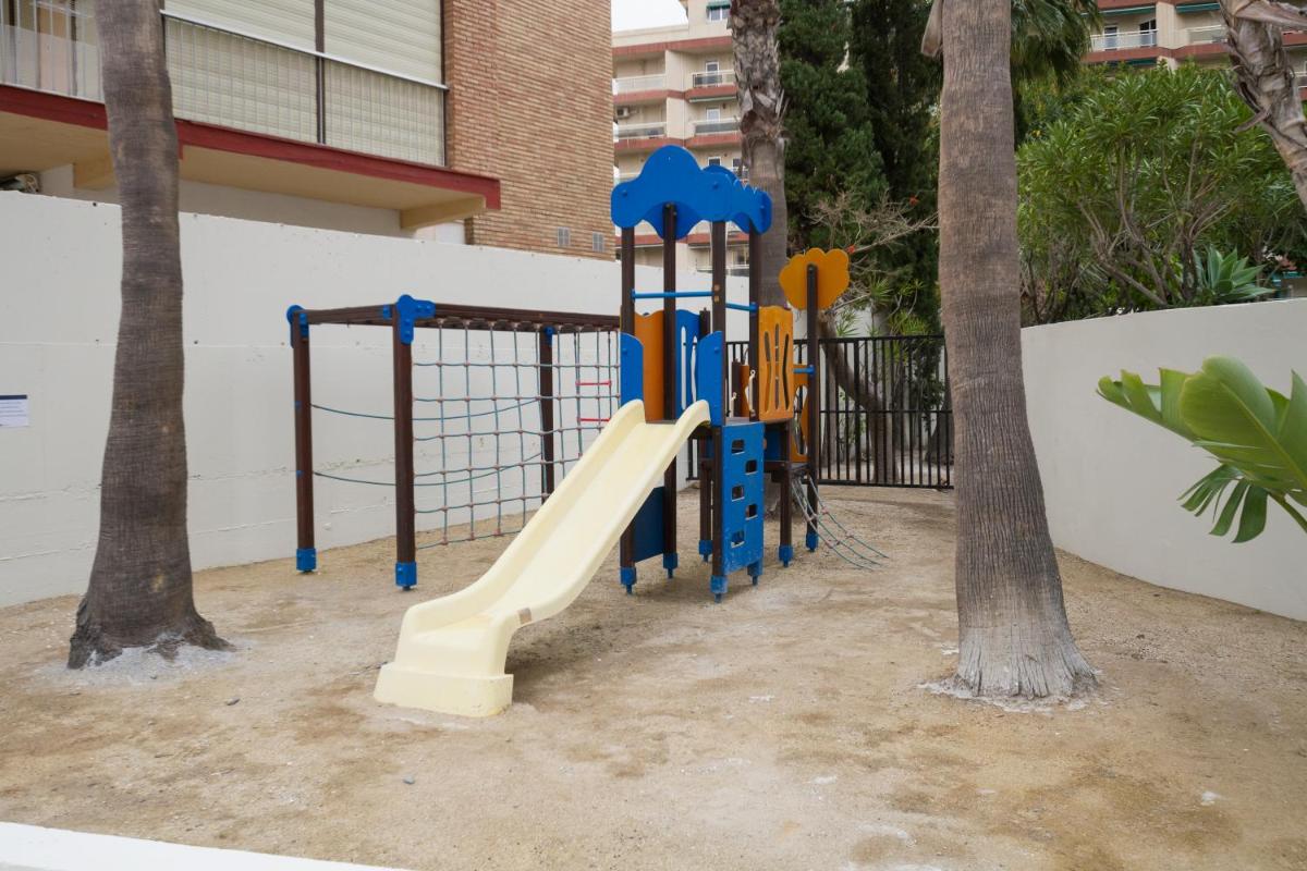 Zona de juegos infantil en Ibersol Almuñecar Beach & Spa Hotel