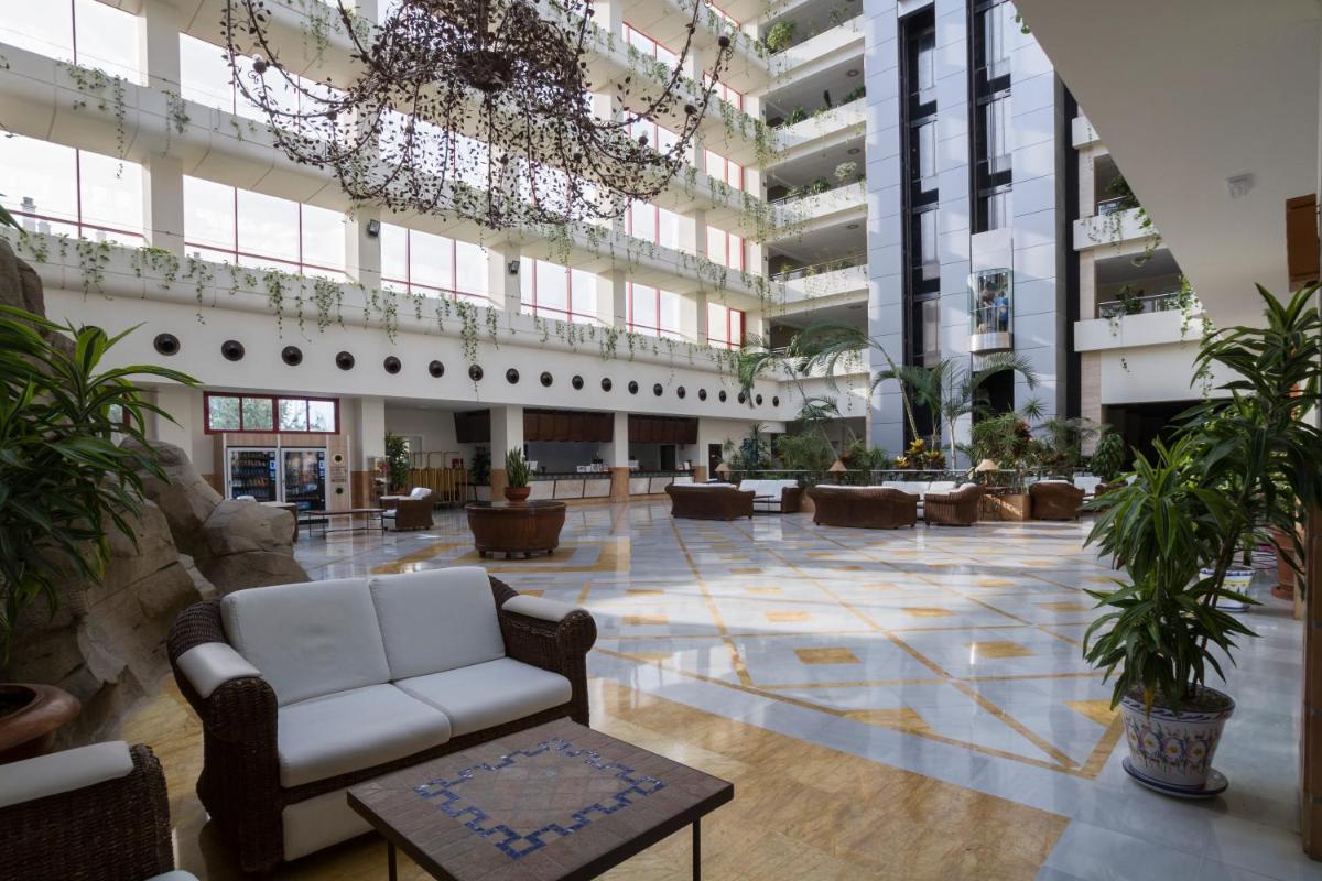 Zona de estar de Ibersol Almuñecar Beach & Spa Hotel