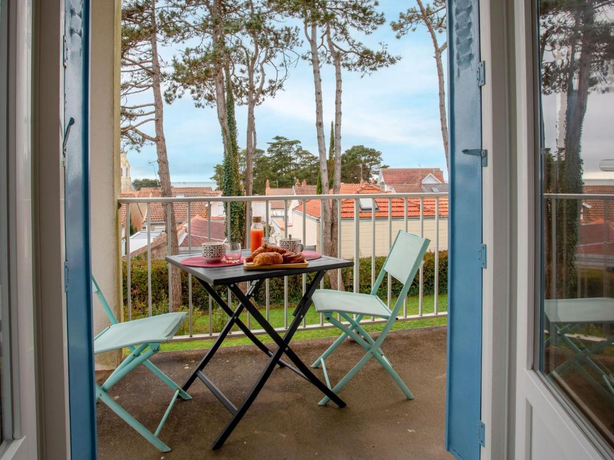 Apartment Le Pigeonnier by Interhome - Housity