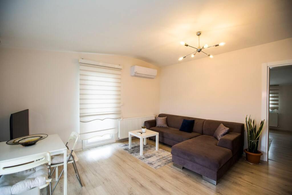Limon Ağaçlı Ev - Urla - Housity