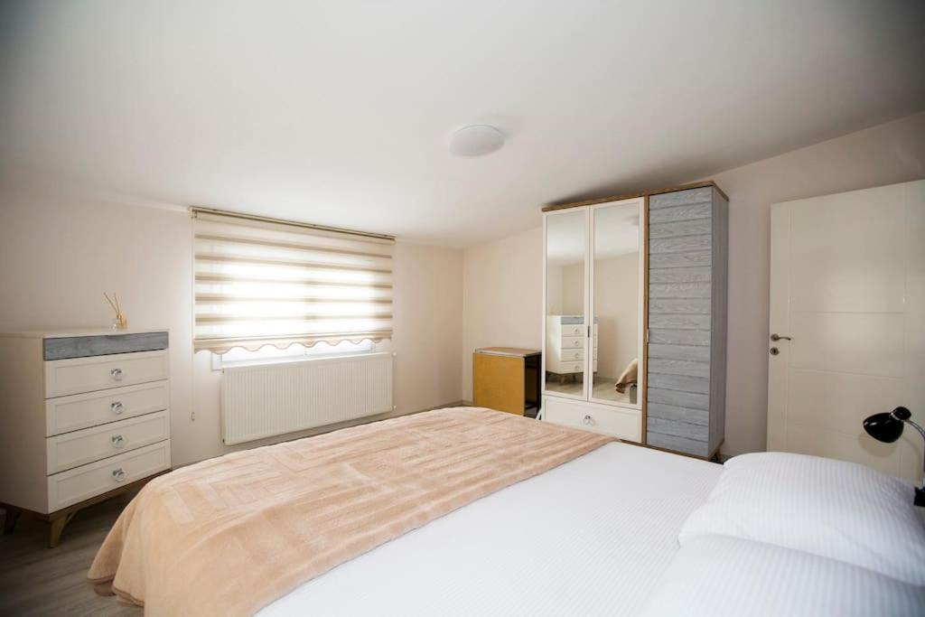 Limon Ağaçlı Ev - Urla - Housity