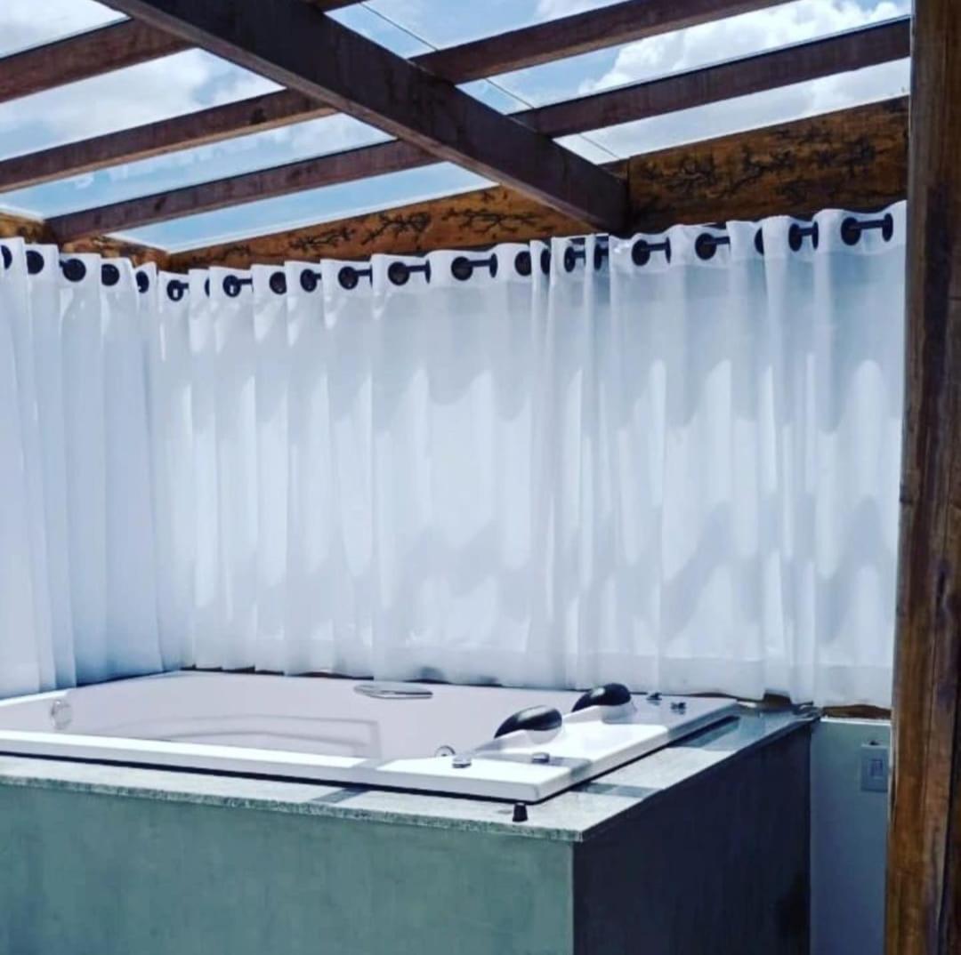 Chale Vista Encantada - Housity