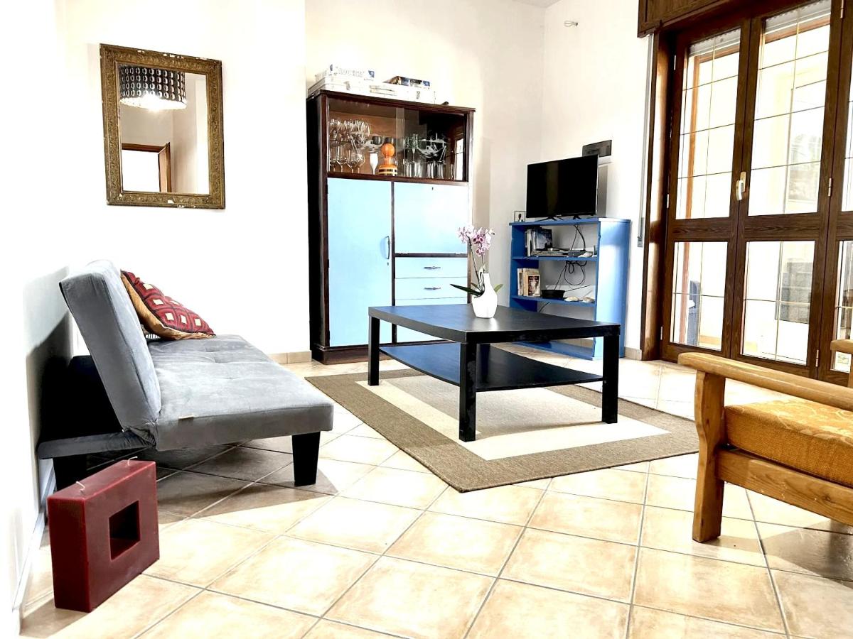 3 bedrooms house with city view enclosed garden and wifi at Torchiarolo 4 km away from the beach - Housity
