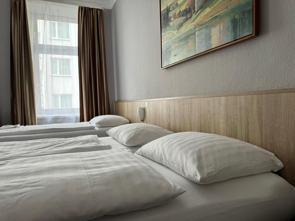 Hotel Kieler Hof - Hamburg Central Station - Housity
