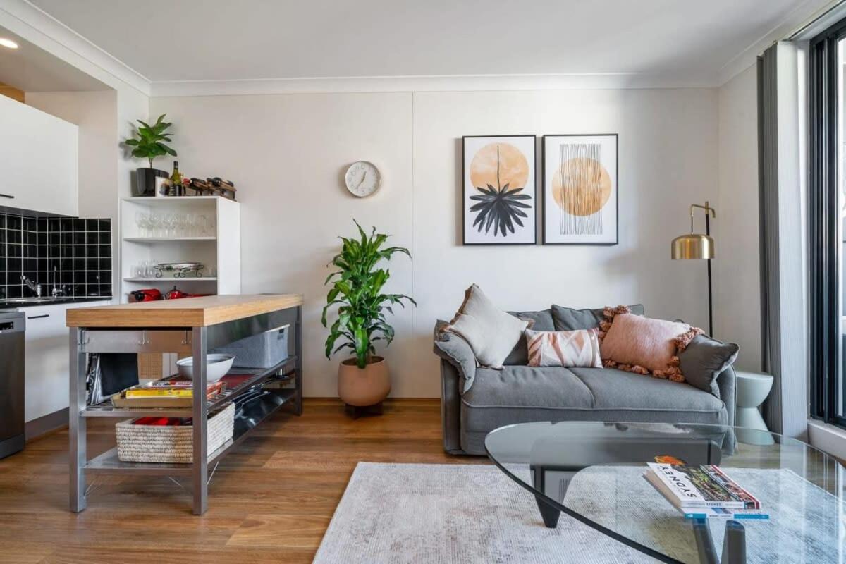 Prince Alfred Park - Central Station - Housity