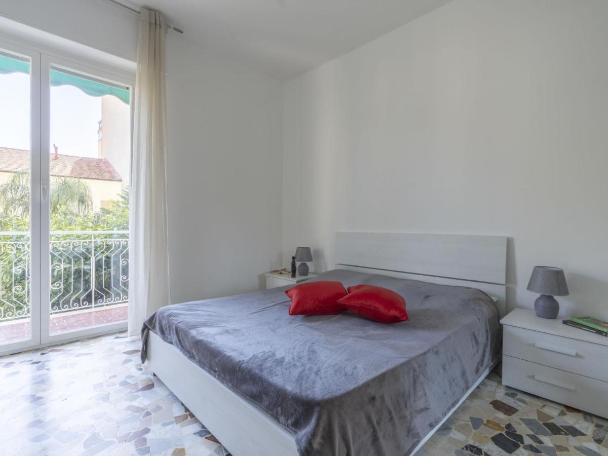 Apartment Central Home Carlotta by Interhome - Housity