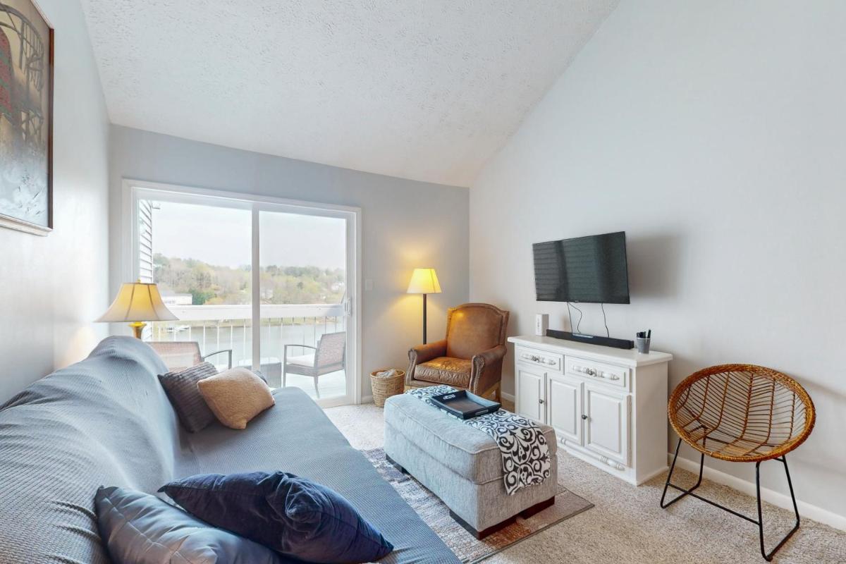 Gracious Lookout - Housity