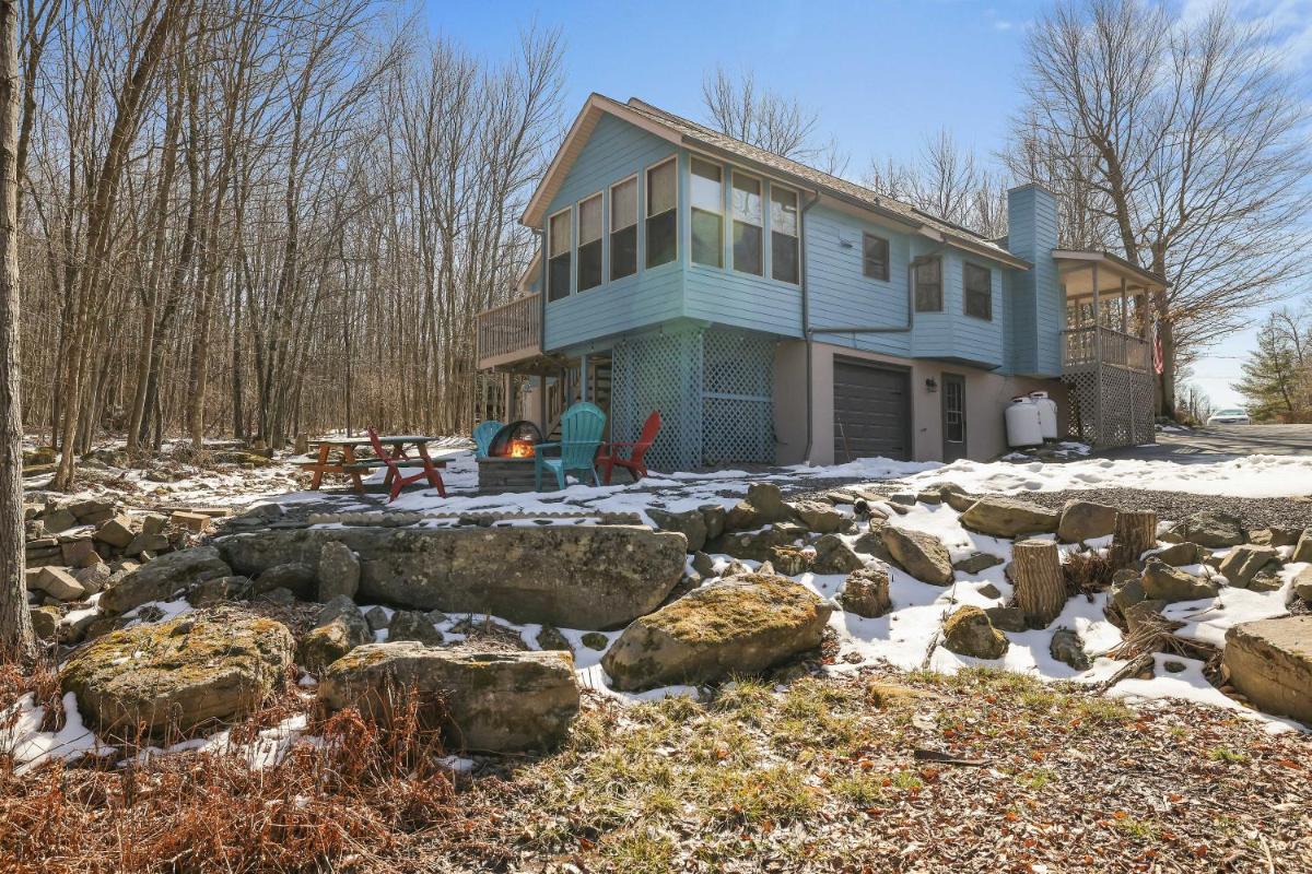 The Quiet Pond Lookout - The Hideout - Housity