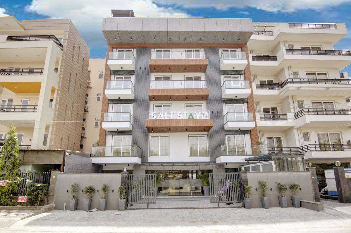 Saltstayz Sage - Near Golf Course Road - Hizvo