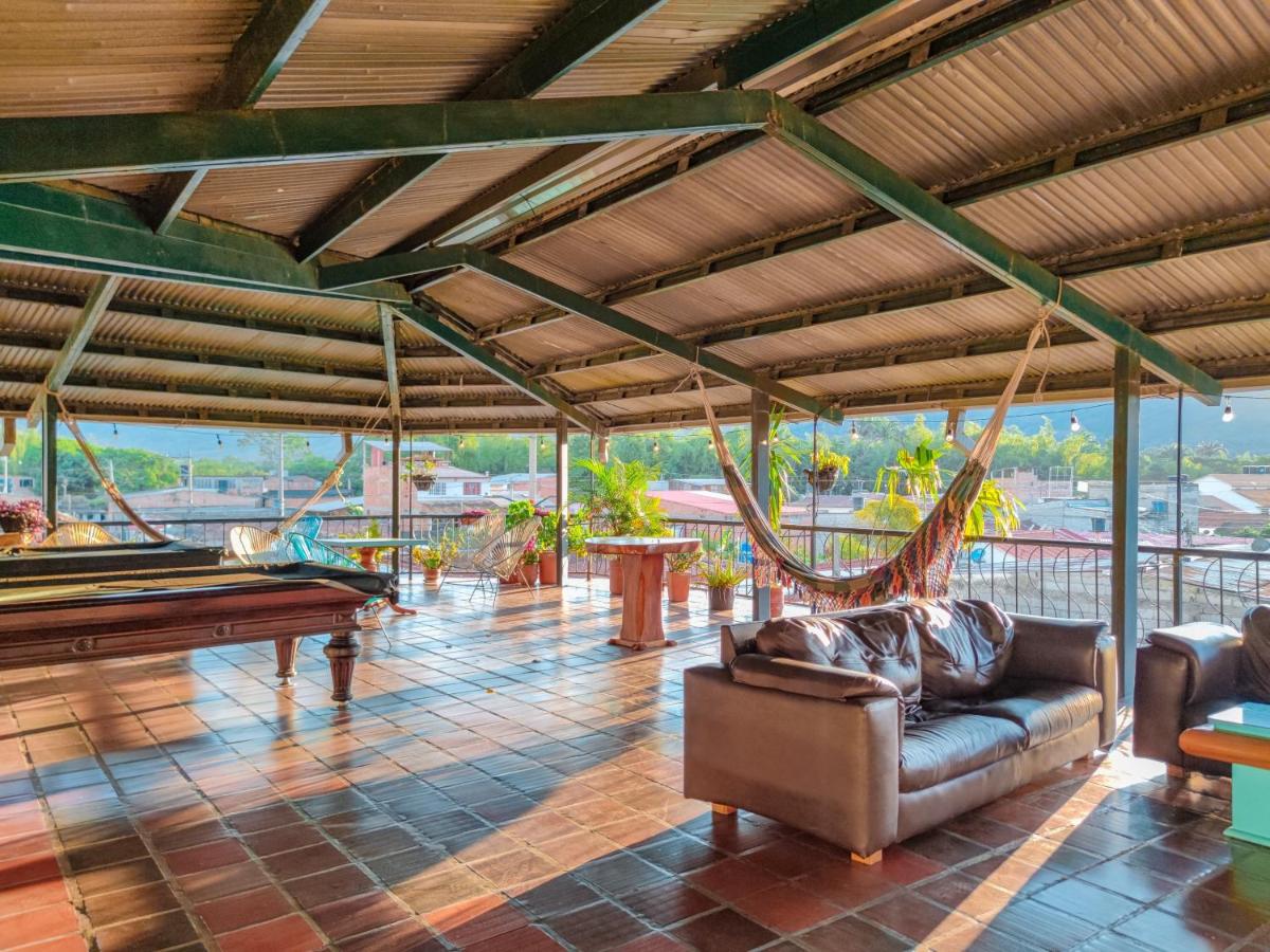 La Rosa Nautica Hostel - Housity
