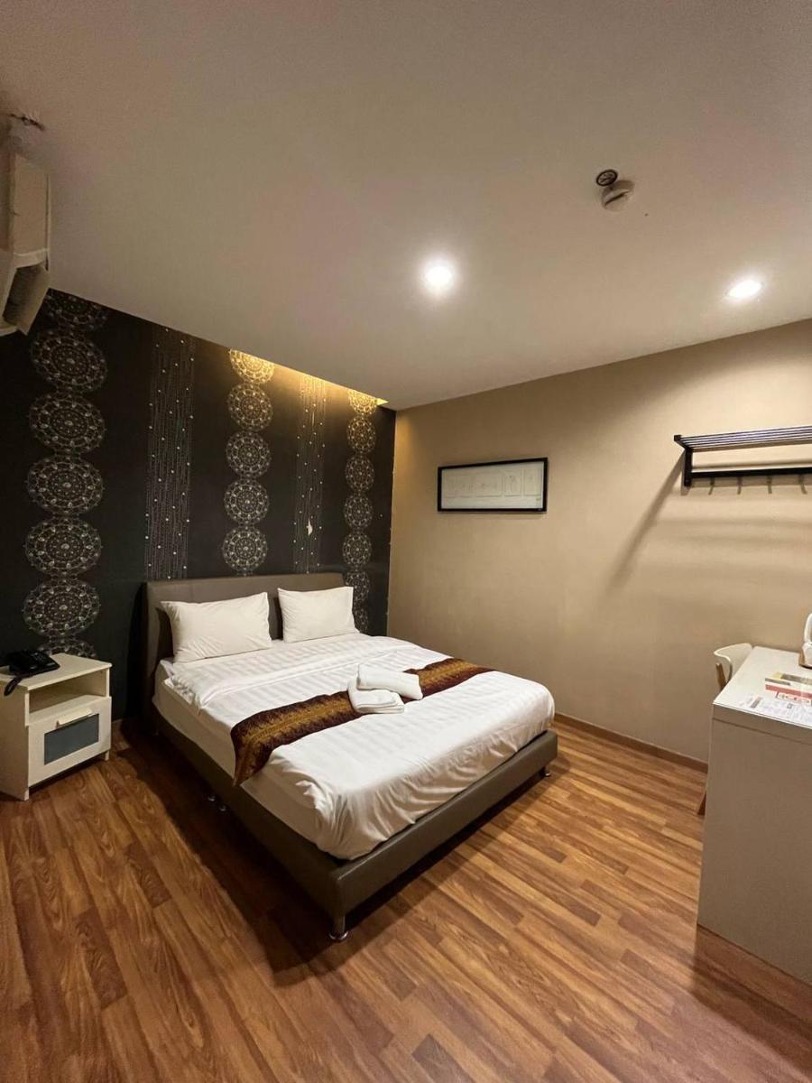 M BOUTIQUE INN (BINTANG JAYA) - Housity