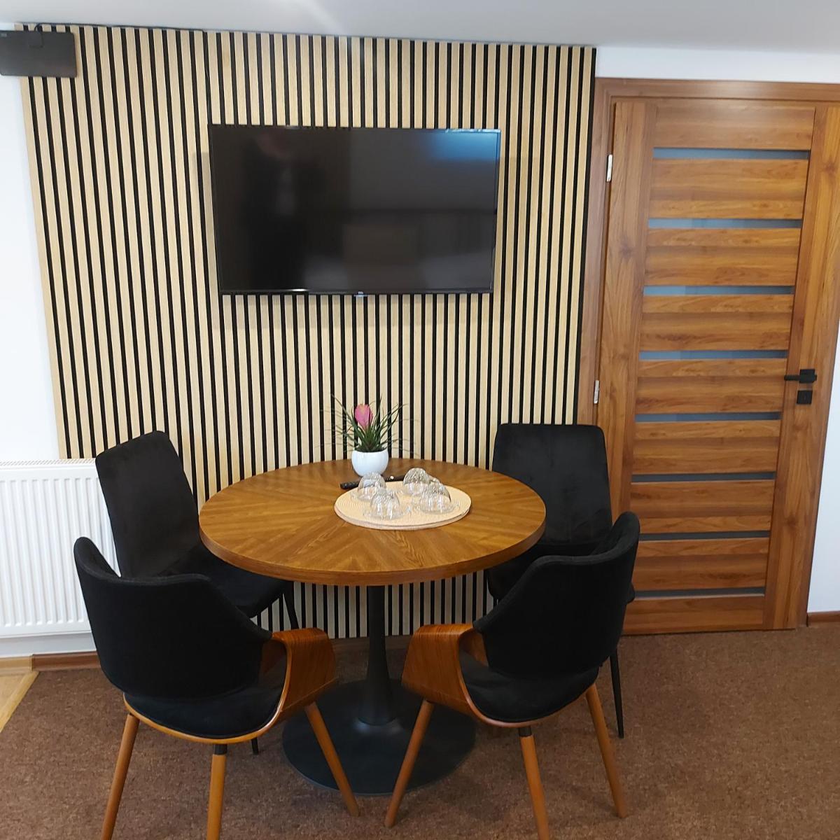 Apartmány Lenka Bešeňová 104 - Housity