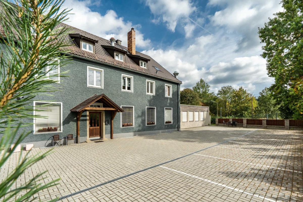 Pension Delicato - Housity