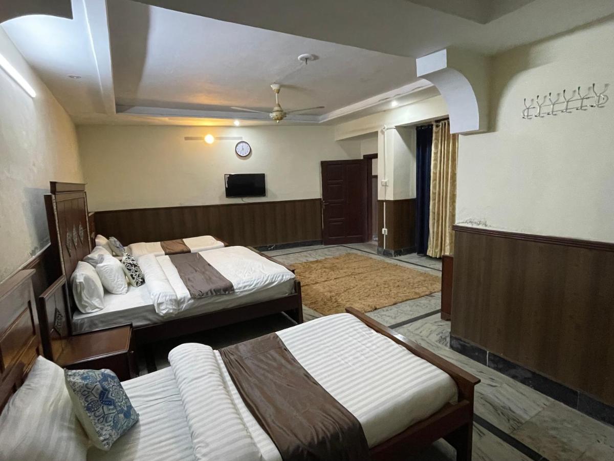 SPRINGWOOD HOTEL - Housity