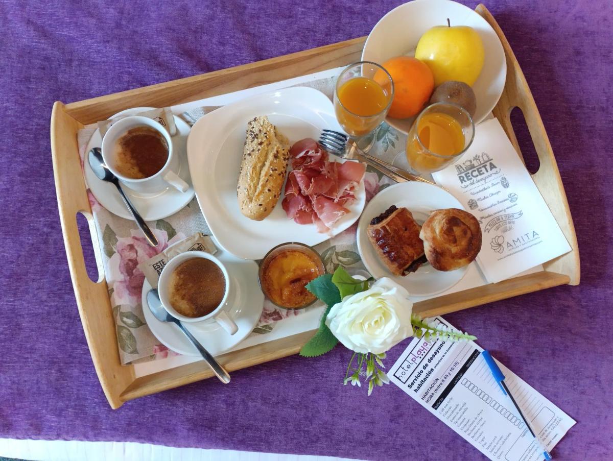 Comida en o cerca de este hotel