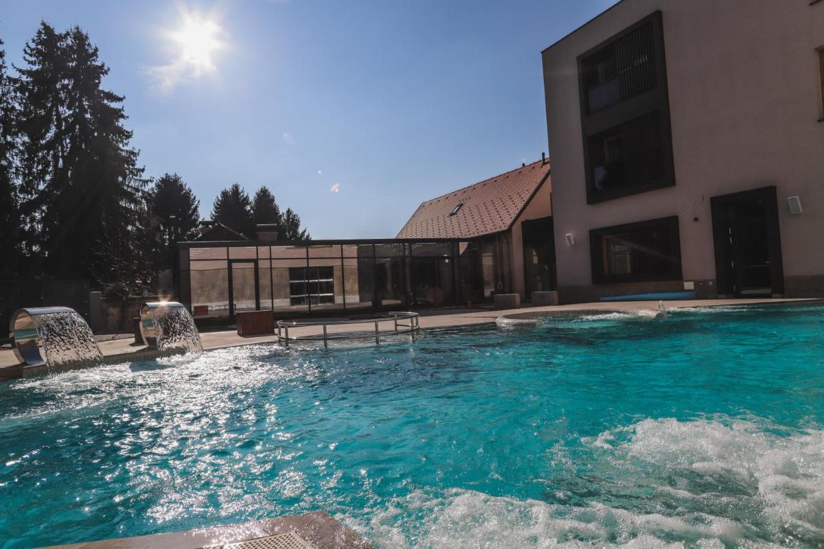 Hotel Bernarda - Housity