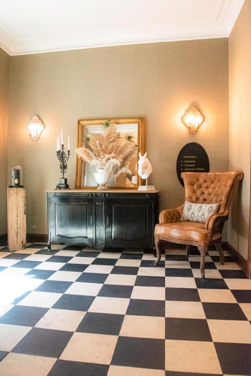 Coin salon dans l'établissement Le Général d'Elbée Hotel & Spa - Teritoria