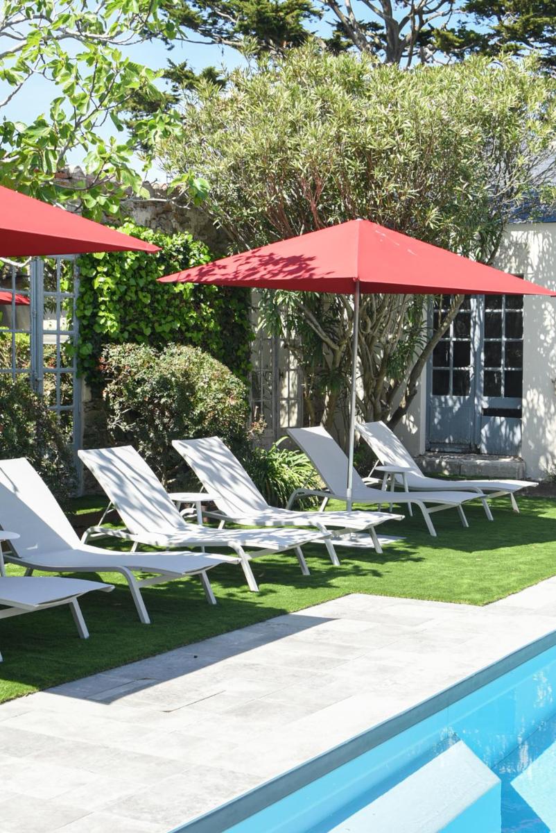 Piscine de l'établissement Le Général d'Elbée Hotel & Spa - Teritoria ou située à proximité