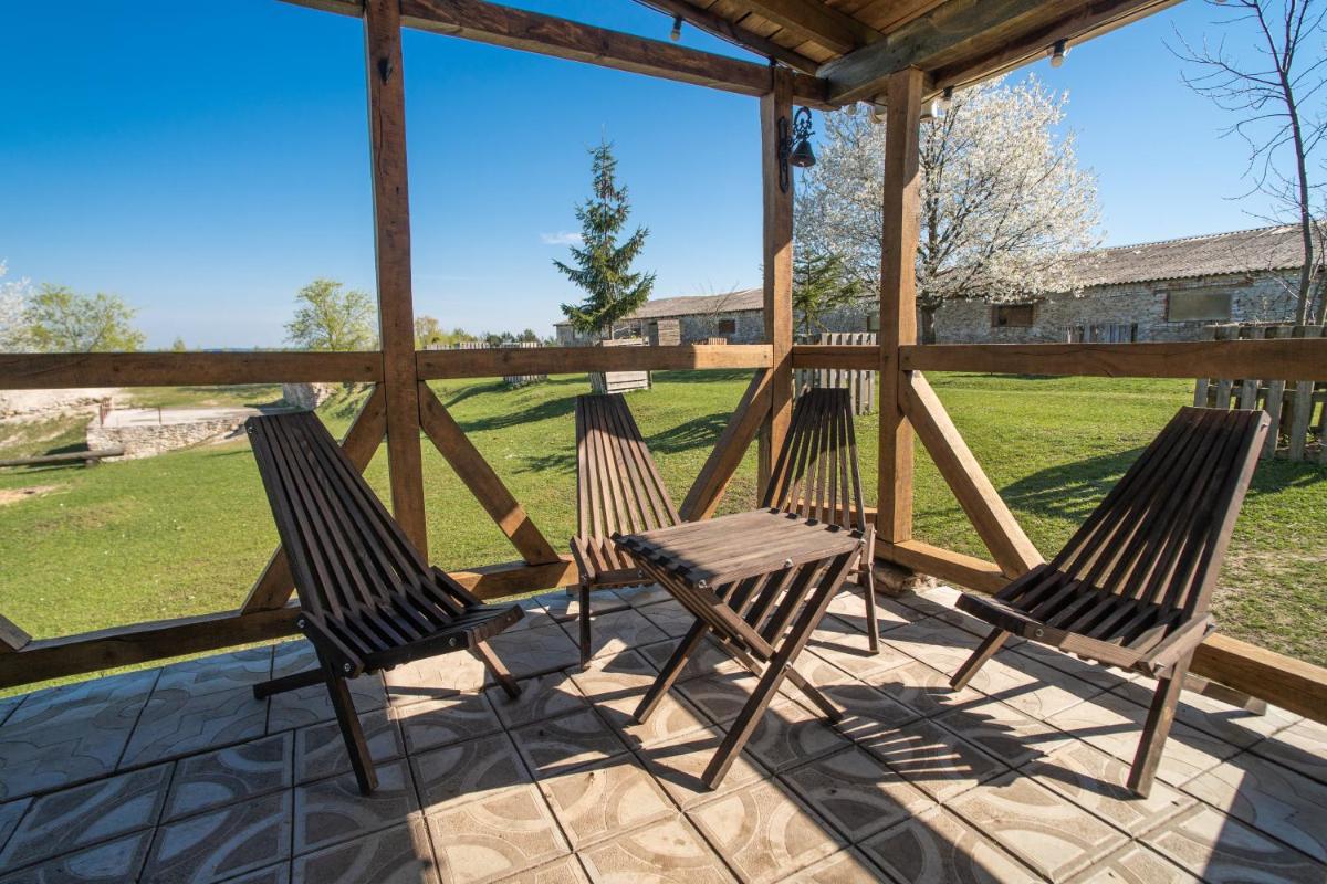 Green Oak Villa - Housity