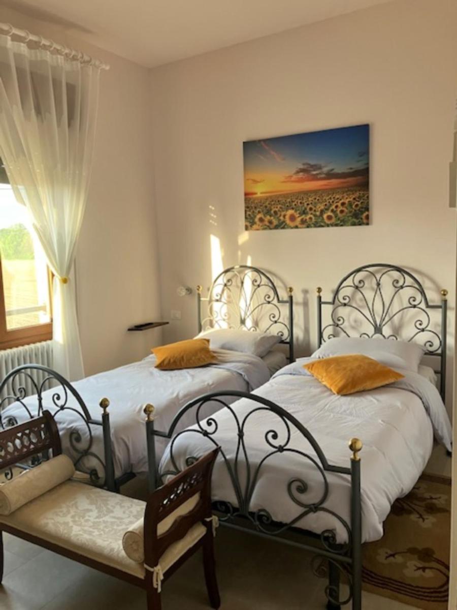 RB Bed & Breakfast - Housity
