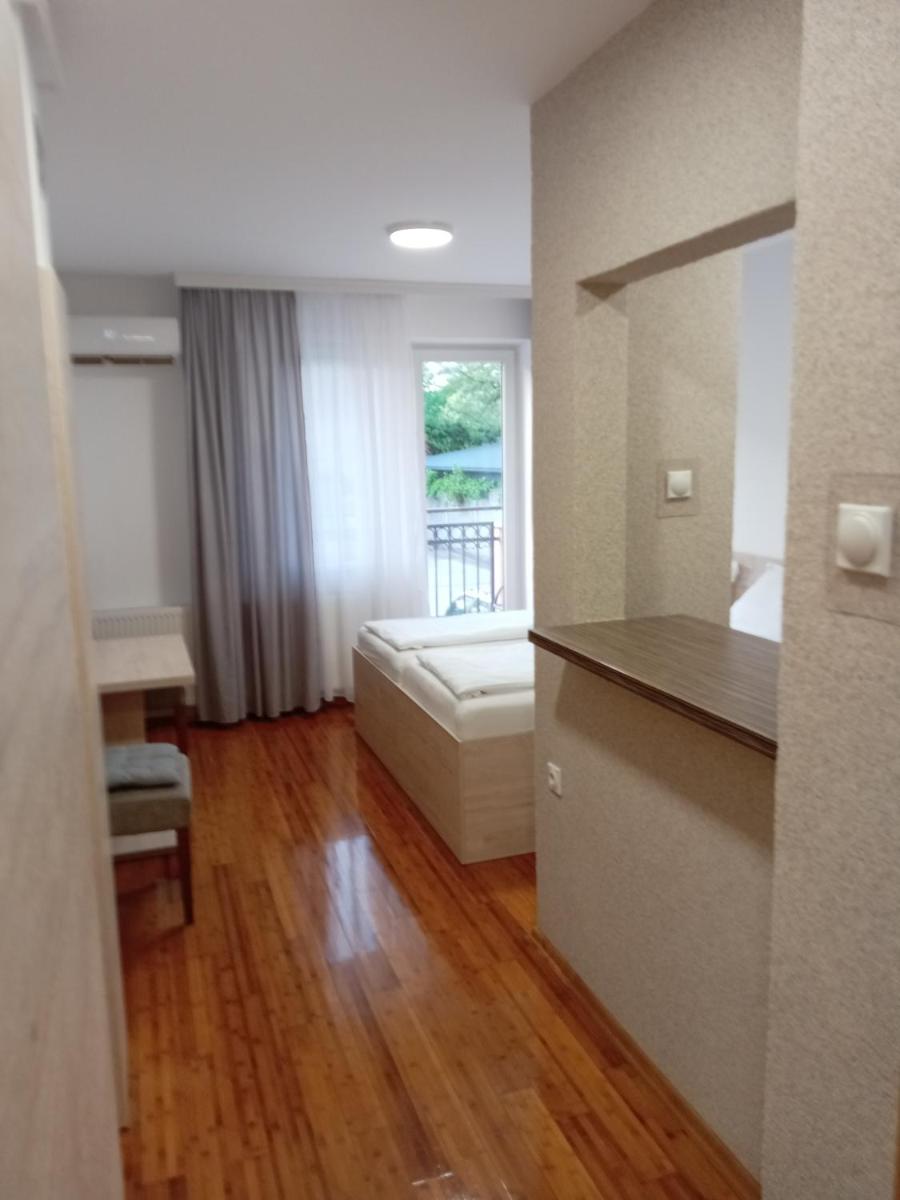 Apartment Atina - Housity