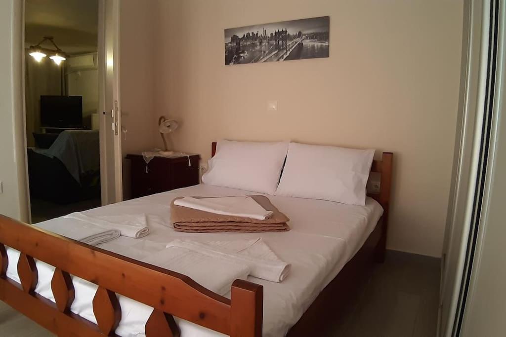 Lakka Athikia suites - Housity