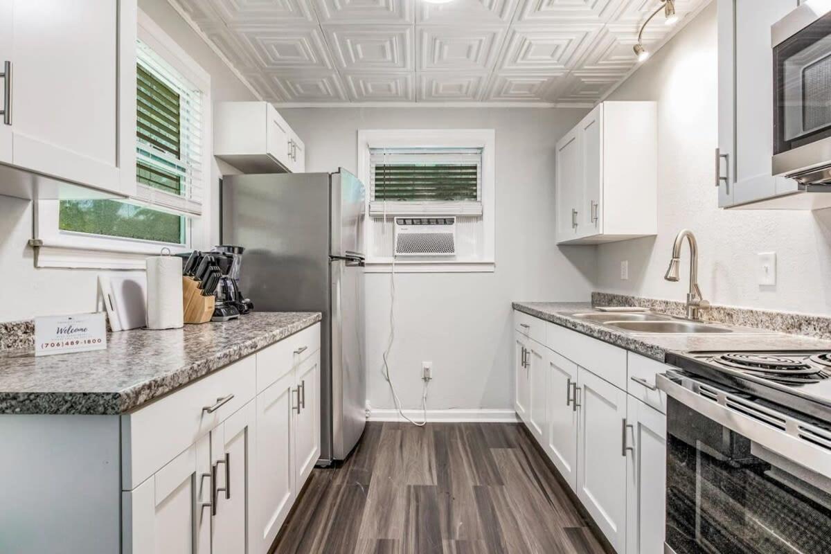 Pensacola Pearl - Carriage House - Pets Welcome - Housity