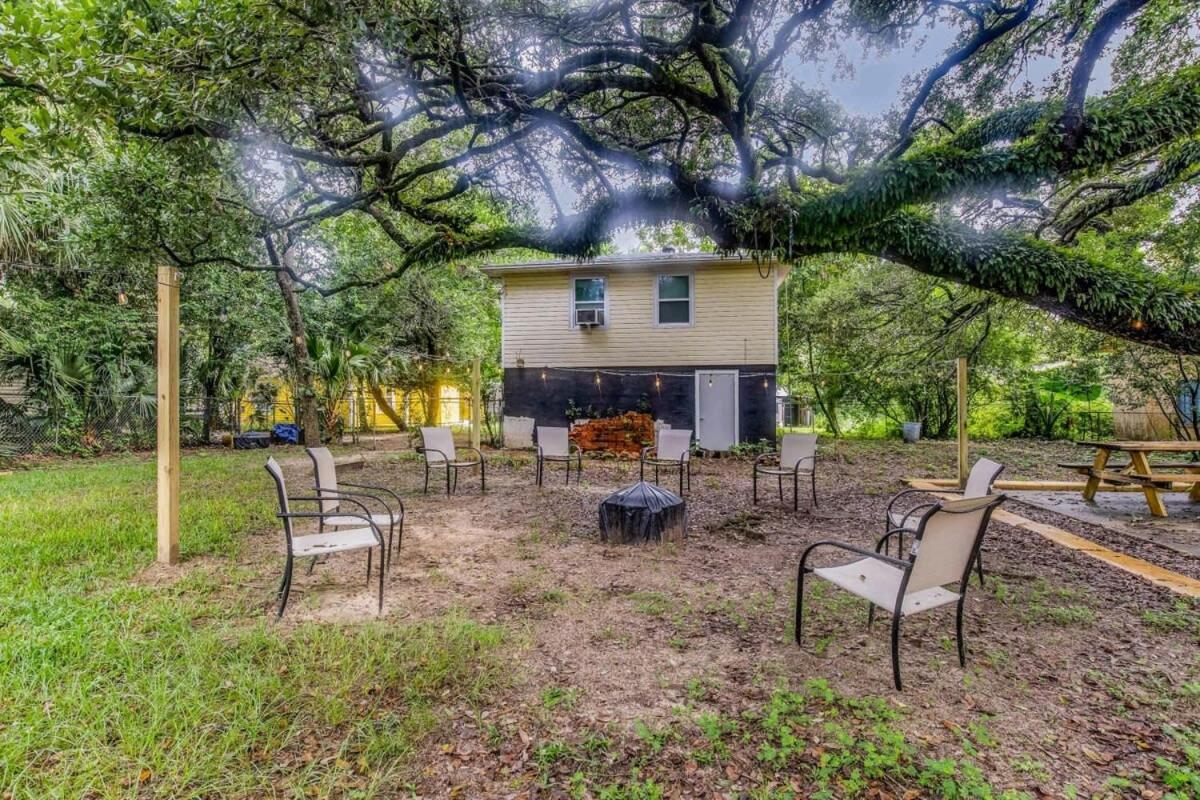 Pensacola Pearl - Carriage House - Pets Welcome - Housity