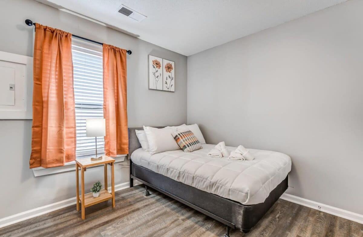Bluff City Bungalow- Minutes to Beale Street - Housity