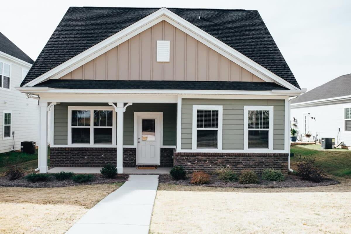 The Capital Cottage New Home Near USC & Bases - Housity