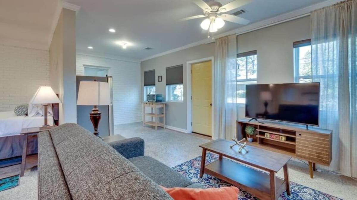 Studio with Gazebo-Swanky Savannah Style - Housity