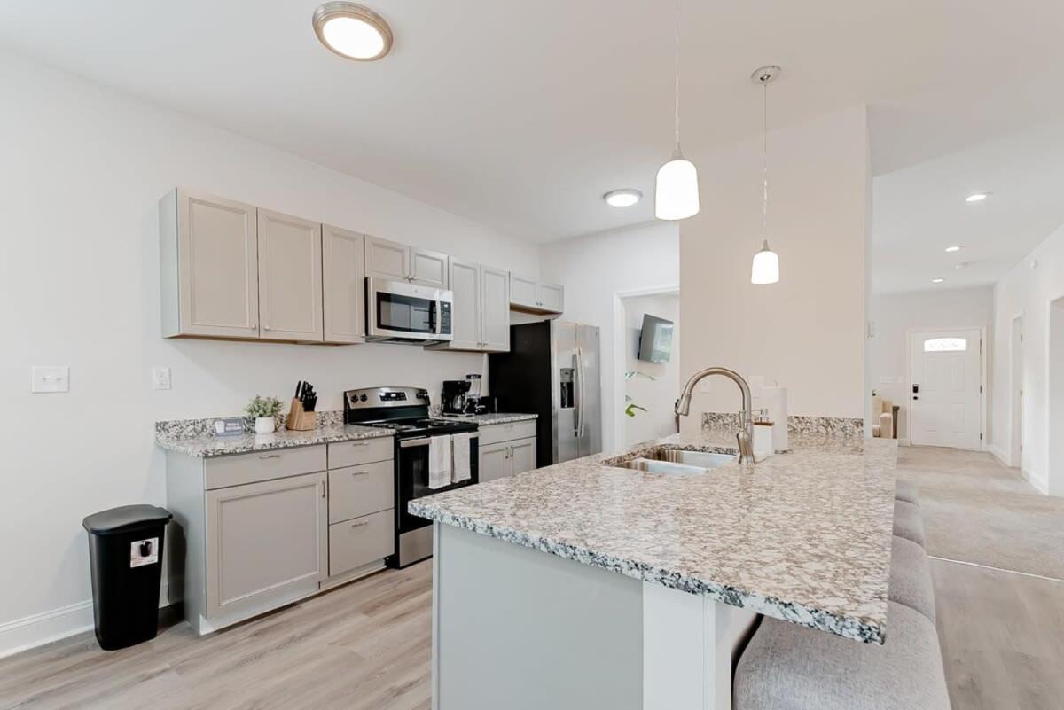 Perfectly Paired on Pope - House 1 - Housity