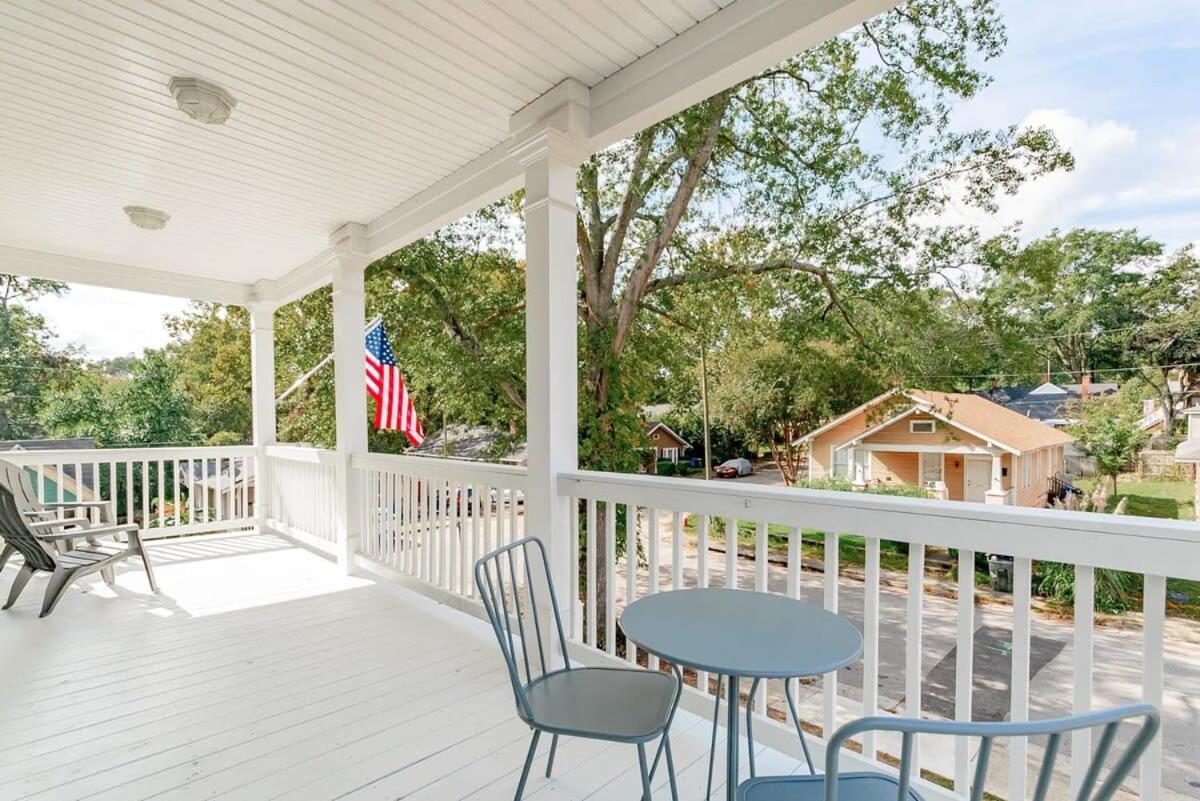 Perfectly Paired on Pope - Two Houses - Housity