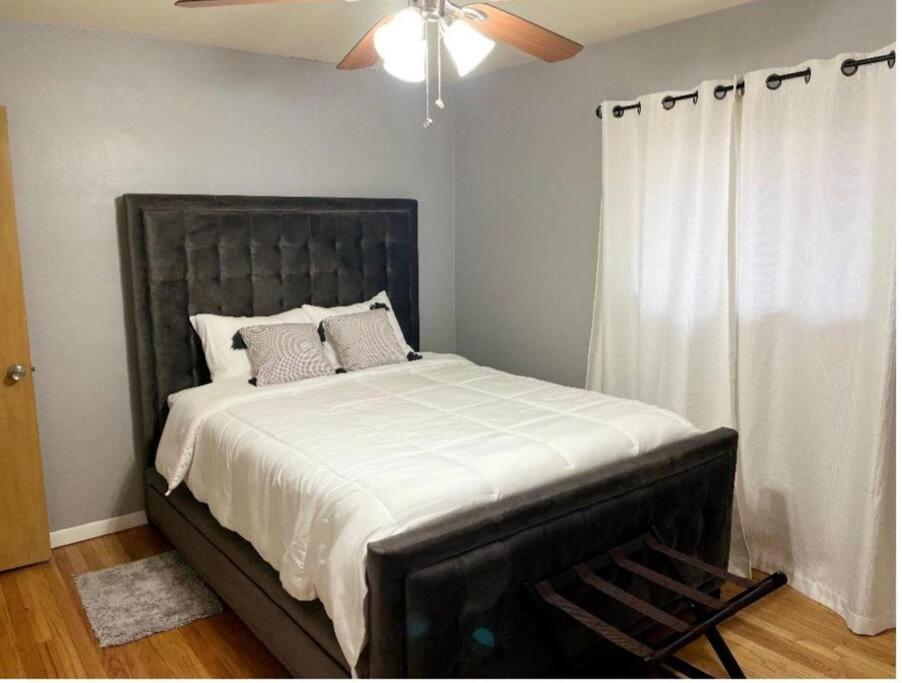 Nice cozy family-sized home in quiet neighborhood - Housity