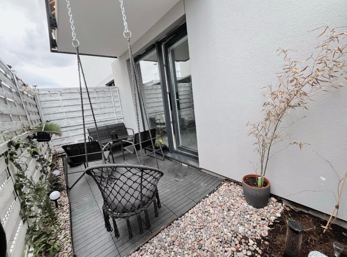 Apartament z tarasem - Housity