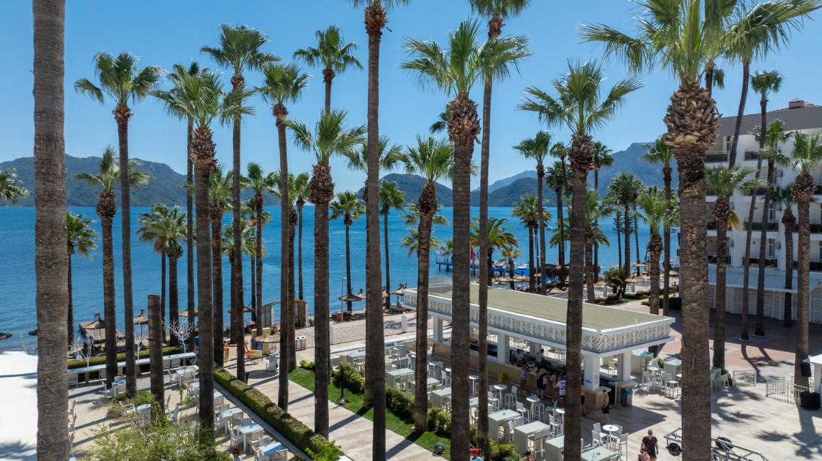 Prime Beach Hotel - Housity