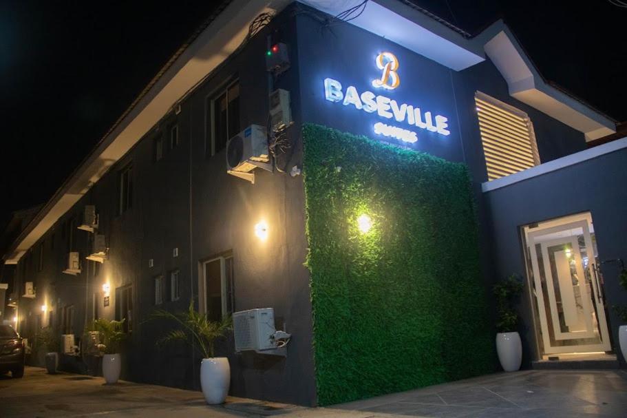 Suitetrails - Baseville Hotel